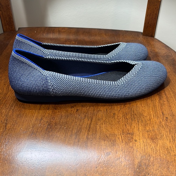 Rothy’s Sz 6.5 retired Navy Birdseye Flats - Picture 2 of 5